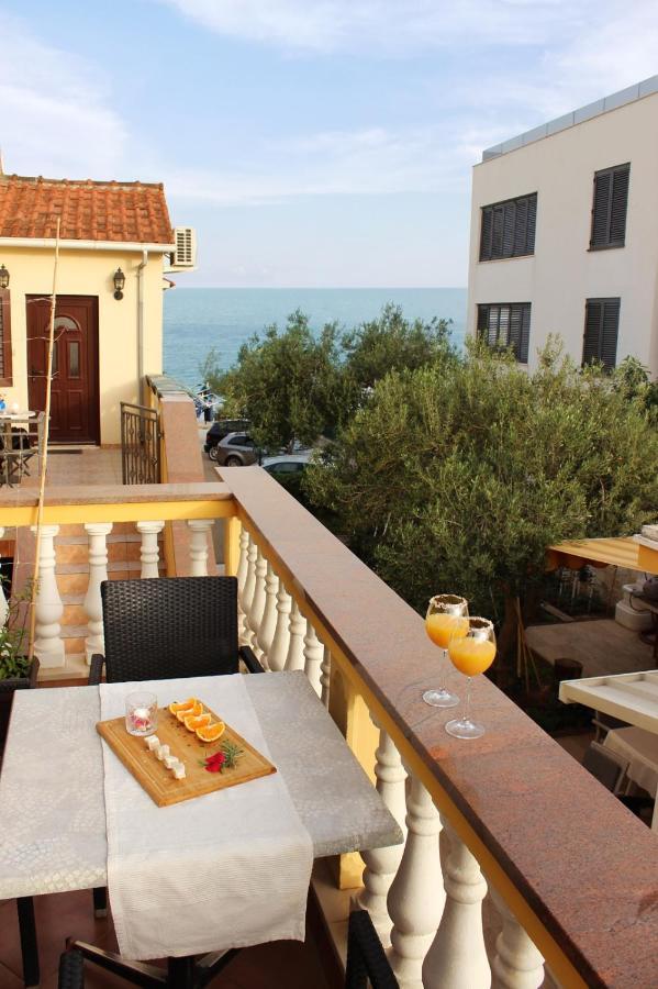 Lanterna Apartment